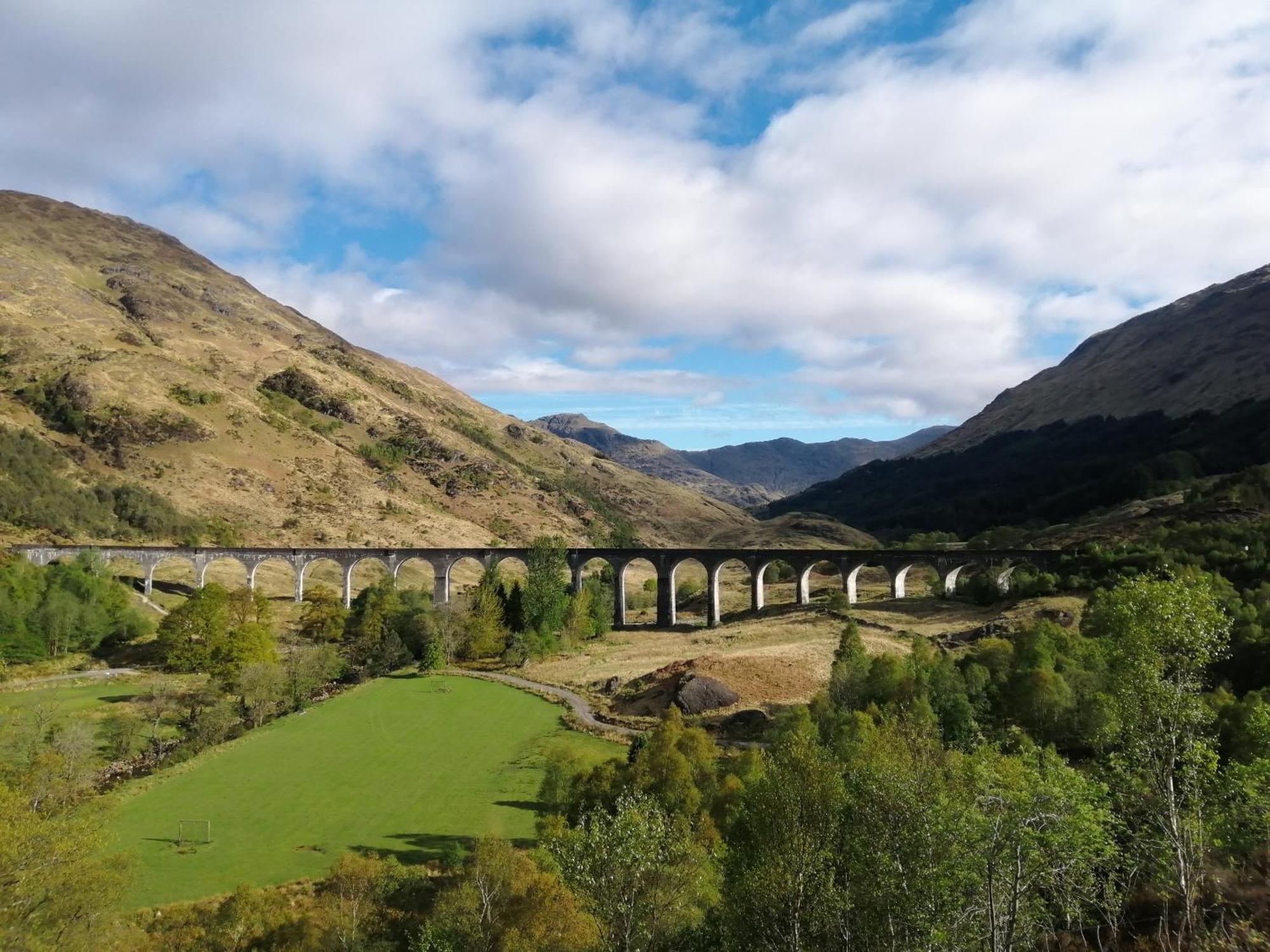 Glenfinnan Retreats Екстер'єр фото